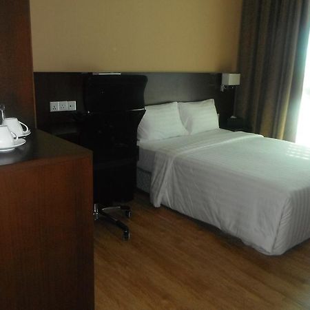 Kuala Belait Keoja Hotel מראה חיצוני תמונה