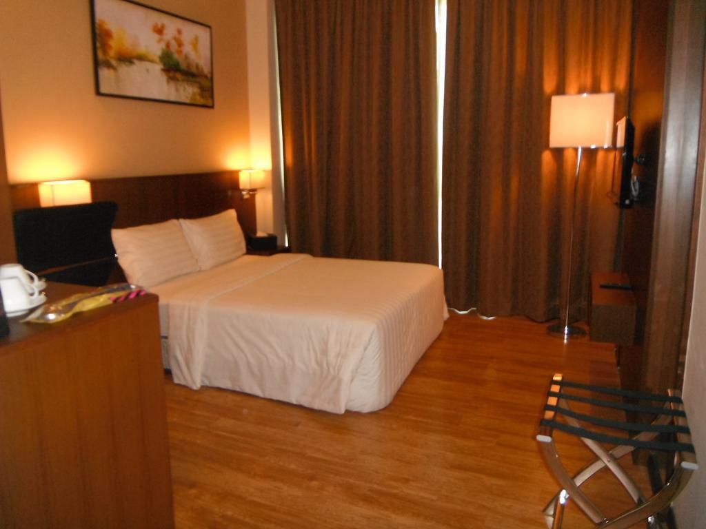 Kuala Belait Keoja Hotel מראה חיצוני תמונה
