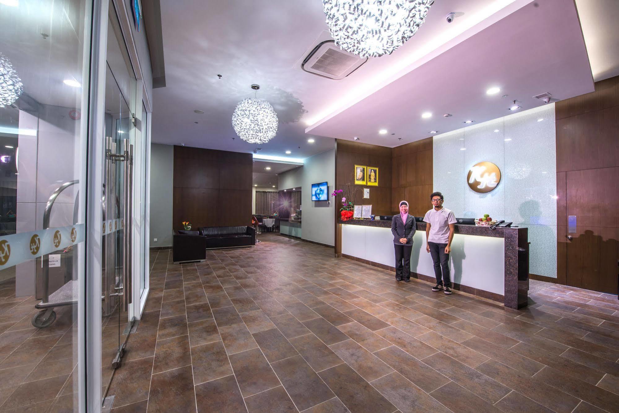 Kuala Belait Keoja Hotel מראה חיצוני תמונה